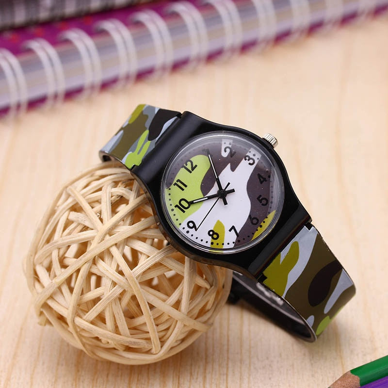 Analog Green Camouflage Boy's Watch With Silicone Strap