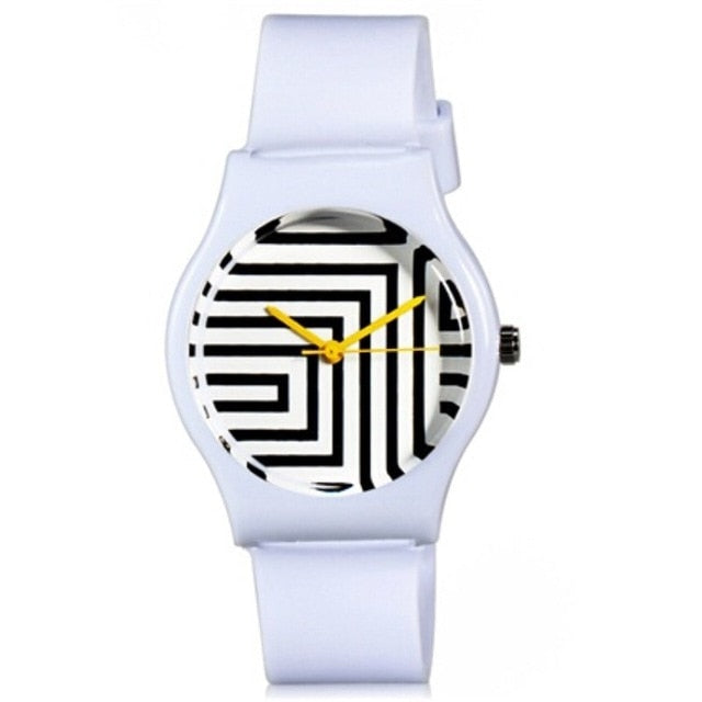 Analog Children's Watch With White Plastic Strap And White And Black Dial