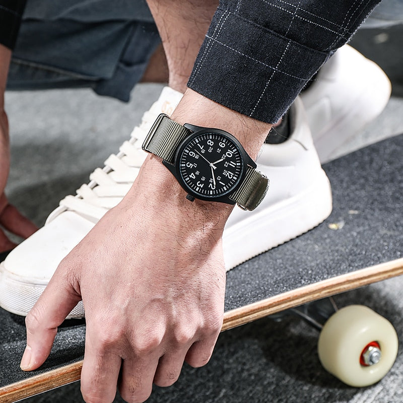 Analog Boy's Watch With Fabric Gray Strap