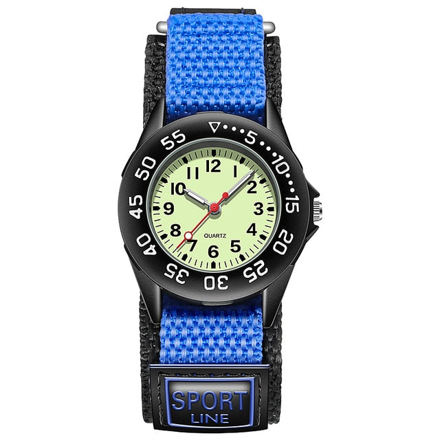 Analog Boy's Watch With Red Fabric Strap