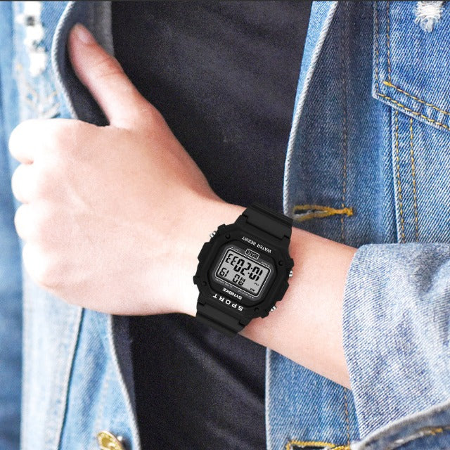 Analog Boy's Watch With Black Steel Strap And Roman Numerals Dial